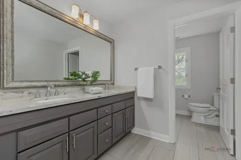 960 Danielson Court Gurnee IL 60031