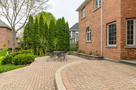 960 Danielson Court Gurnee IL 60031