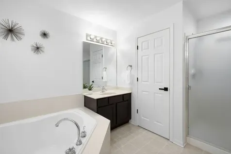 215 South Winthrop Drive Round Lake IL 60073