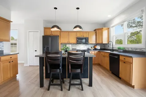 215 South Winthrop Drive Round Lake IL 60073