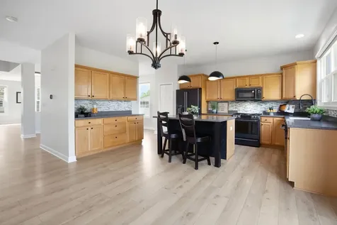 215 South Winthrop Drive Round Lake IL 60073