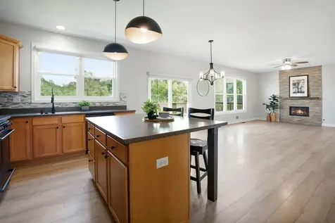215 South Winthrop Drive Round Lake IL 60073