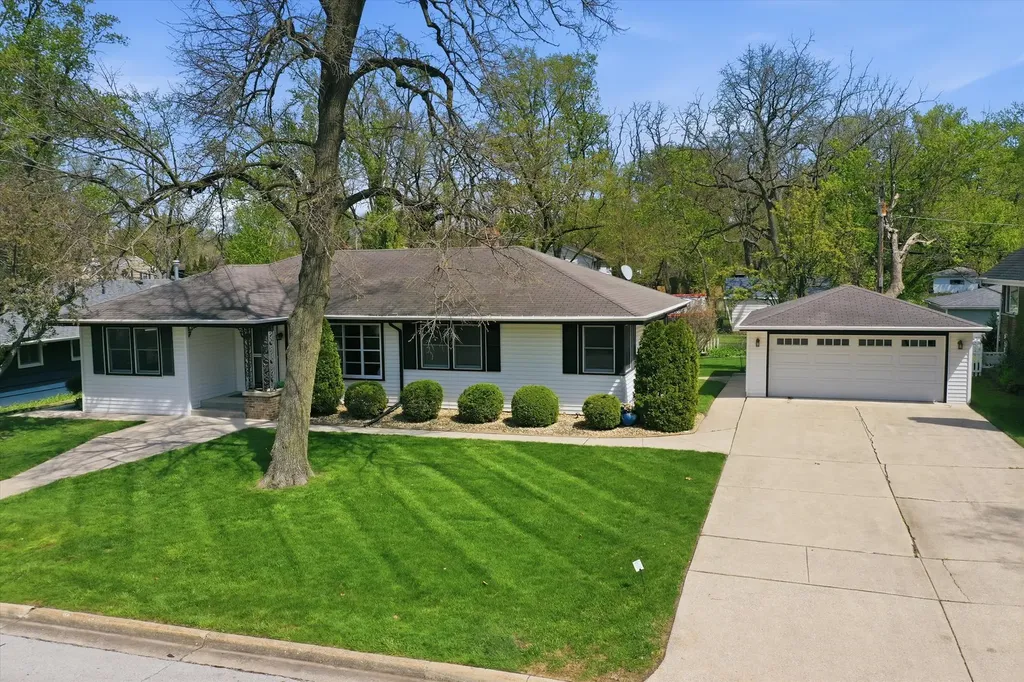 18131 Loomis Avenue Homewood IL 60430