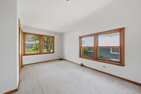 18131 Loomis Avenue Homewood IL 60430
