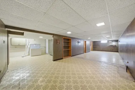 18131 Loomis Avenue Homewood IL 60430