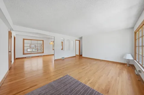 18131 Loomis Avenue Homewood IL 60430