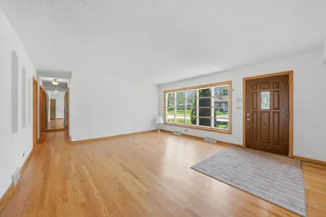 18131 Loomis Avenue Homewood IL 60430