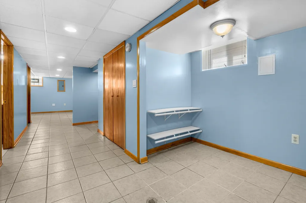 3855 West 58th Place Chicago IL 60629
