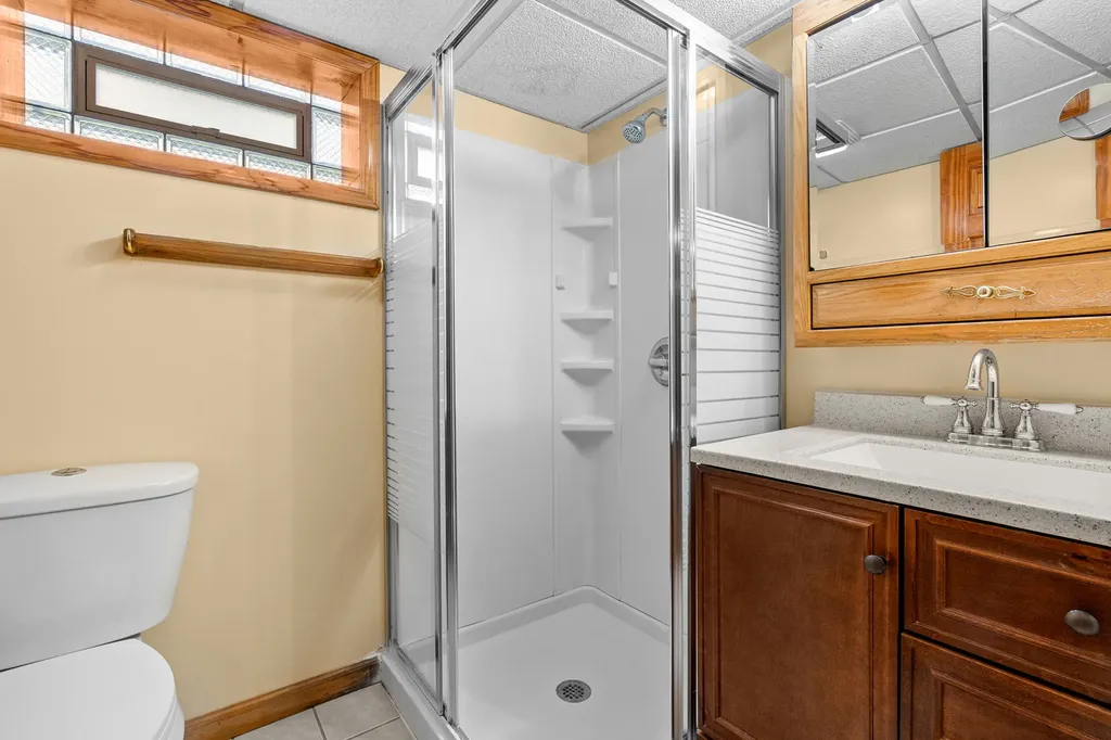 3855 West 58th Place Chicago IL 60629