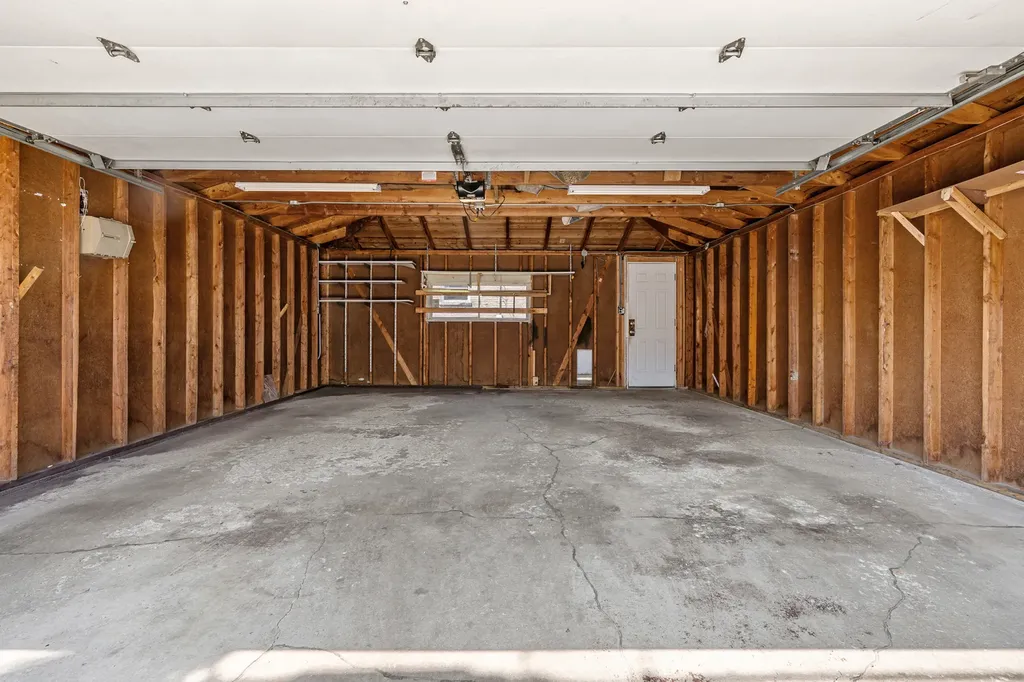 3855 West 58th Place Chicago IL 60629