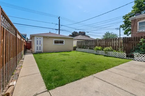 3855 West 58th Place Chicago IL 60629