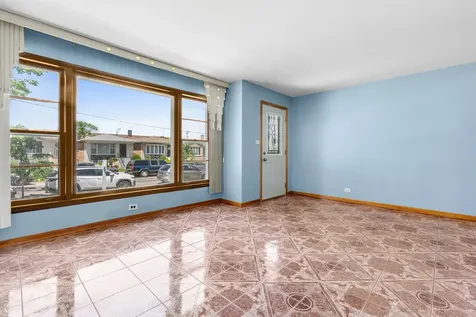 3855 West 58th Place Chicago IL 60629