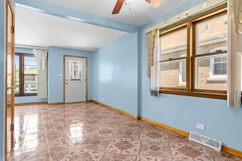 3855 West 58th Place Chicago IL 60629
