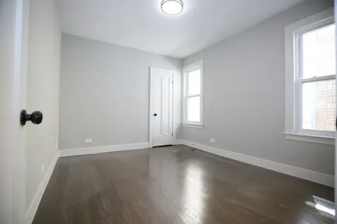 2955 North Lotus Avenue Chicago IL 60641