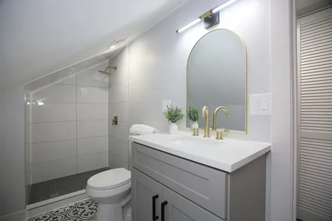 2955 North Lotus Avenue Chicago IL 60641
