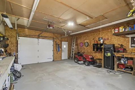 812 W 3rd Street Gilman IL 60938