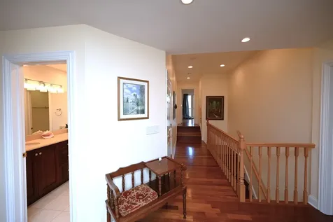 175 Lagoon Drive Northfield IL 60093