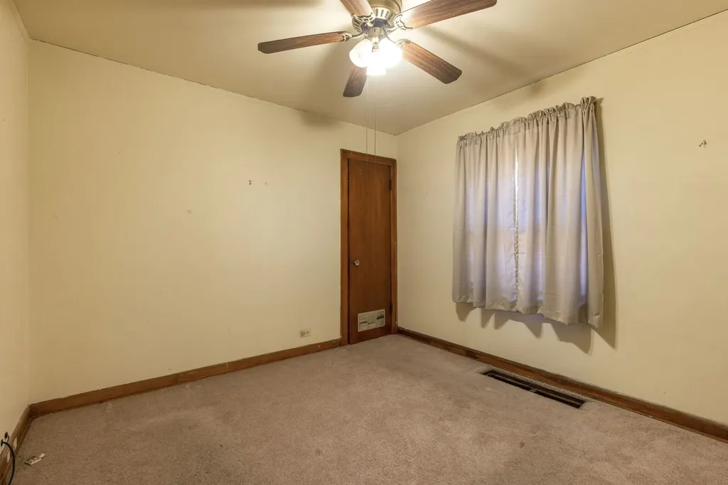 10535 South Peoria Street Chicago IL 60643