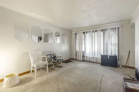 10535 South Peoria Street Chicago IL 60643