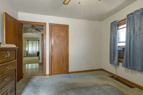 10535 South Peoria Street Chicago IL 60643