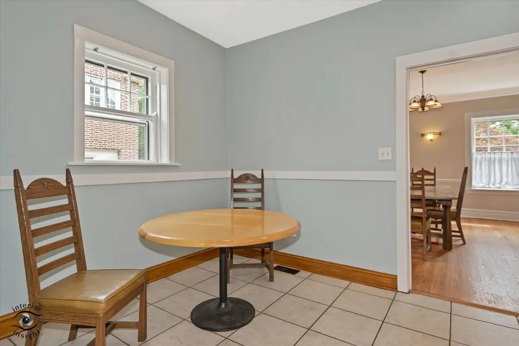 10050 South Damen Avenue Chicago IL 60643