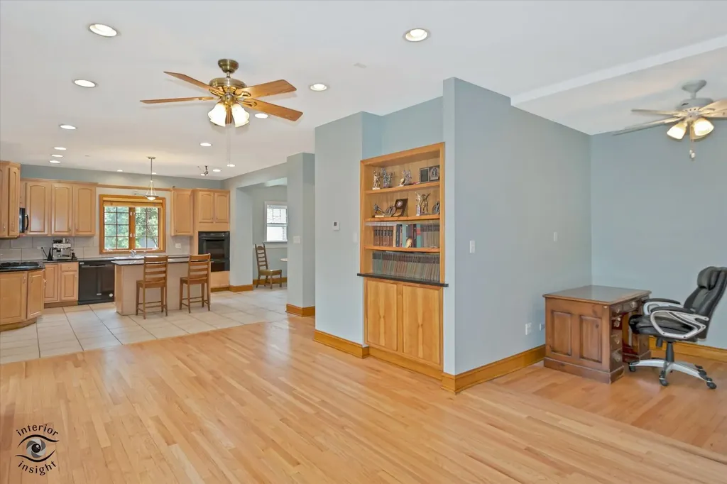 10050 South Damen Avenue Chicago IL 60643