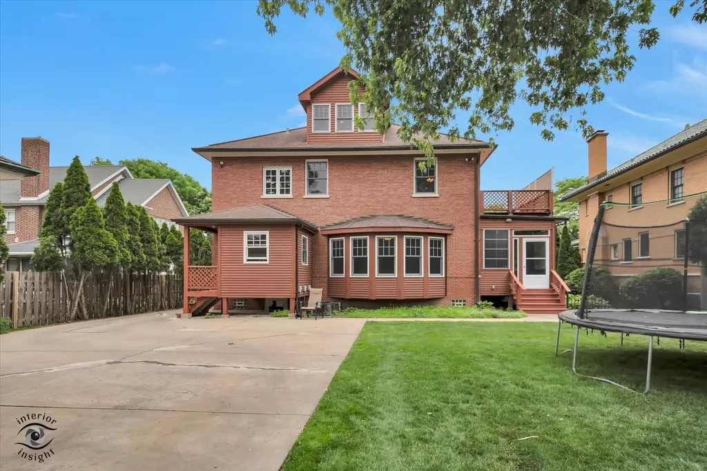 10050 South Damen Avenue Chicago IL 60643