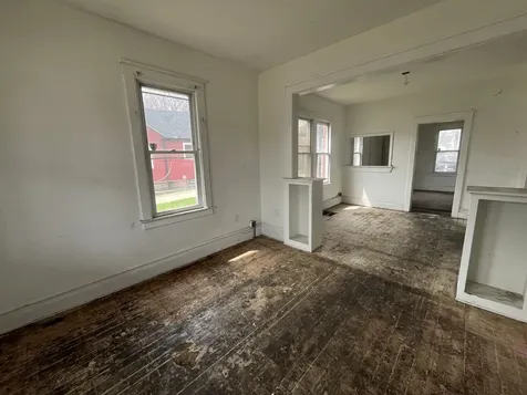 1324 East New York Street Aurora IL 60505