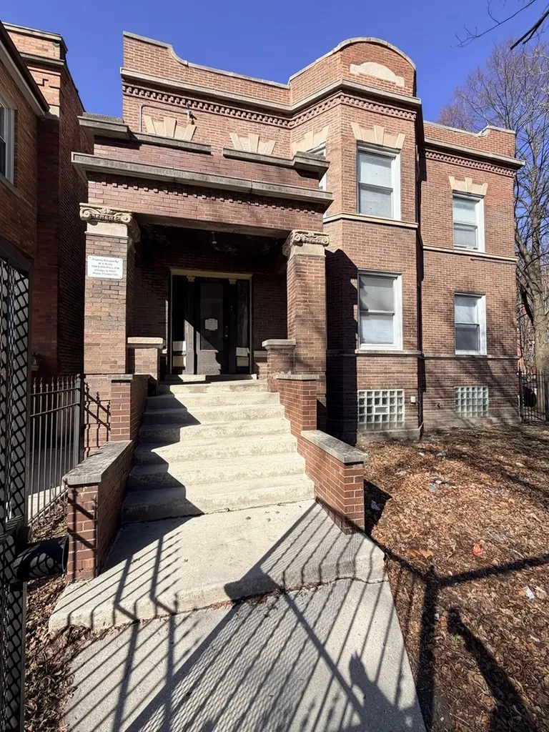 7700 South Green Street Chicago IL 60620