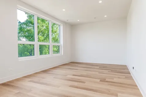 224 South Ashland Avenue Chicago IL 60607