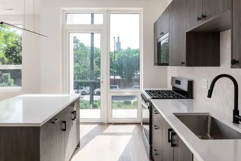 224 South Ashland Avenue Chicago IL 60607