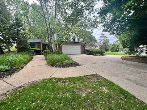 499 Highland Grove Drive Buffalo Grove IL 60089