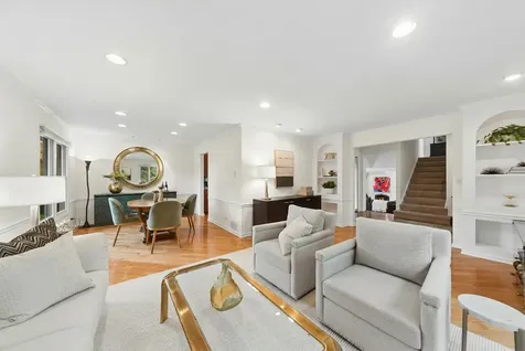 499 Highland Grove Drive Buffalo Grove IL 60089