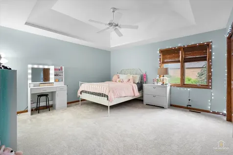 601 Ridgelawn Trail Batavia IL 60510