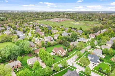601 Ridgelawn Trail Batavia IL 60510