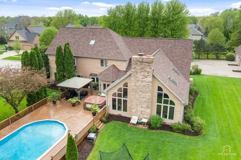 601 Ridgelawn Trail Batavia IL 60510