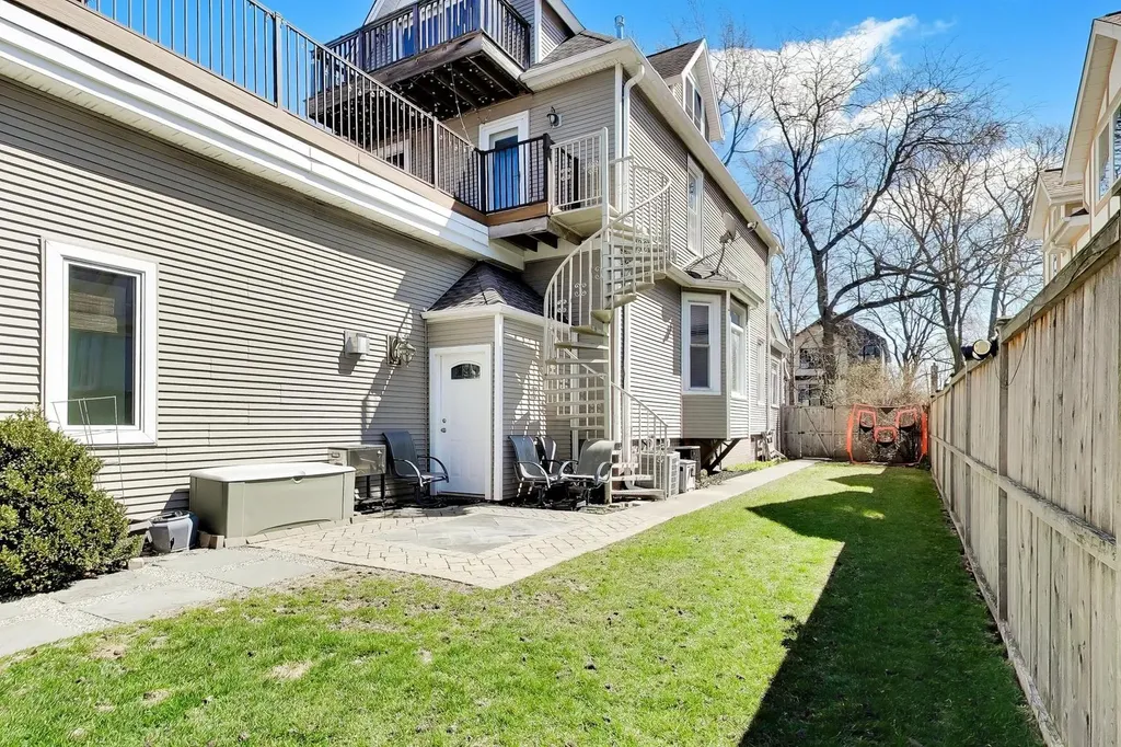 6548 North Oliphant Avenue Chicago IL 60631