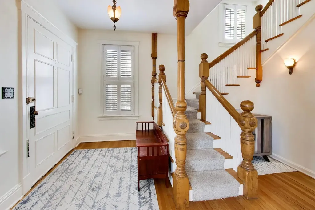 6548 North Oliphant Avenue Chicago IL 60631