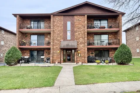 7925 Paxton Avenue Tinley Park IL 60477