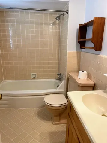 2546 Laurel Lane Wilmette IL 60091