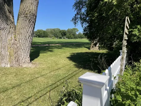 2546 Laurel Lane Wilmette IL 60091