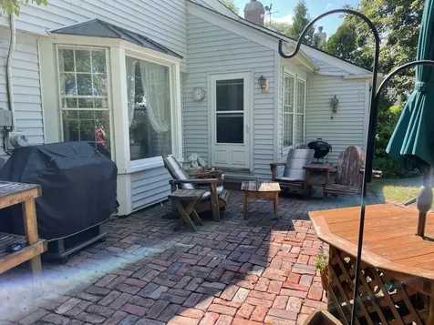 2546 Laurel Lane Wilmette IL 60091