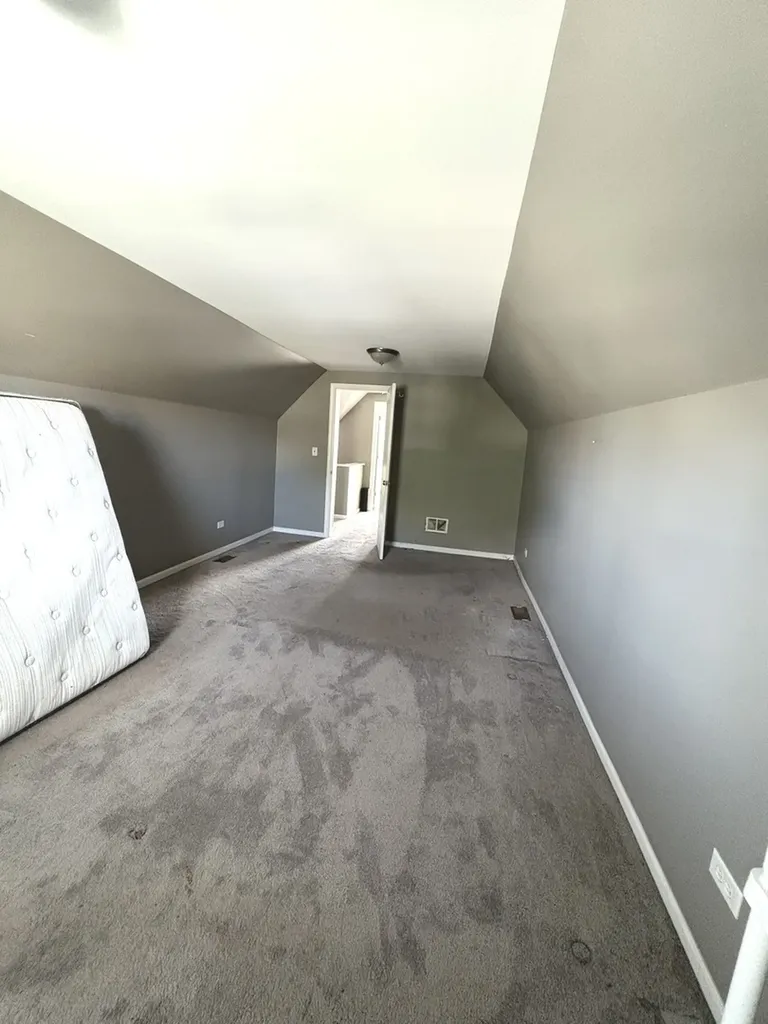 10032 South Calumet Avenue Chicago IL 60628