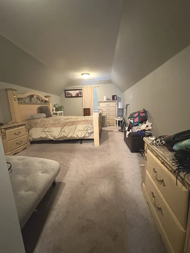 10032 South Calumet Avenue Chicago IL 60628