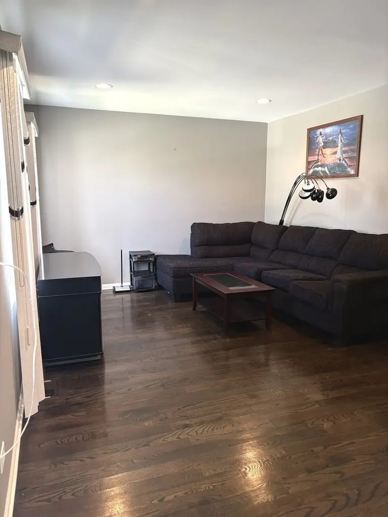 10032 South Calumet Avenue Chicago IL 60628
