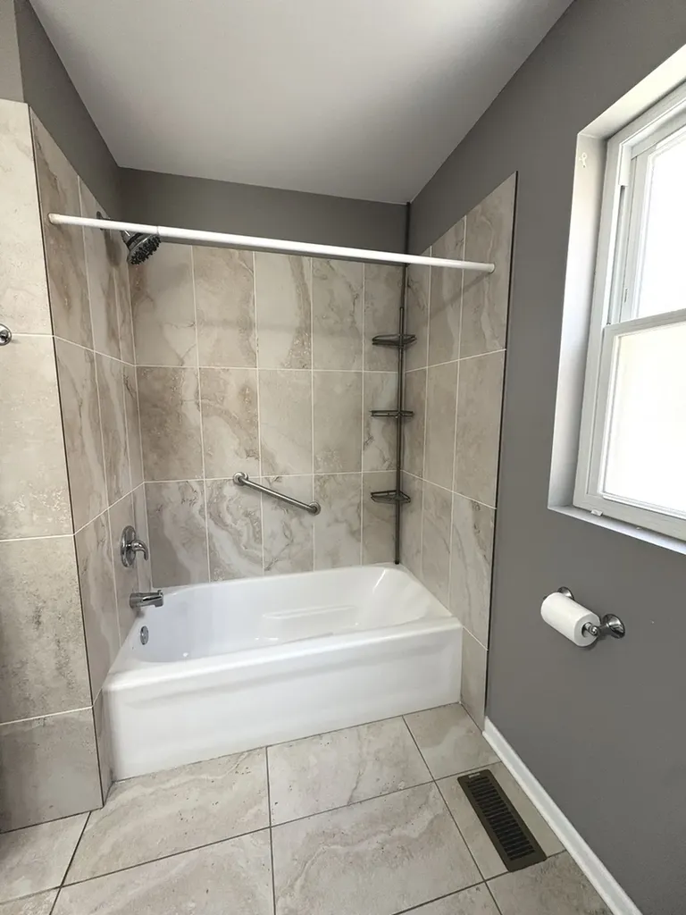 10032 South Calumet Avenue Chicago IL 60628