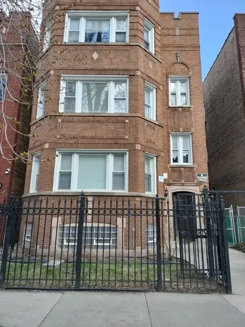 7729 South Essex Avenue Chicago IL 60649