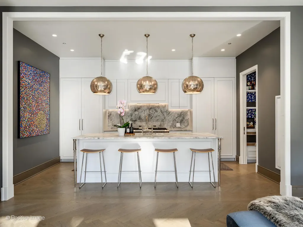 21 North May Street Chicago IL 60607