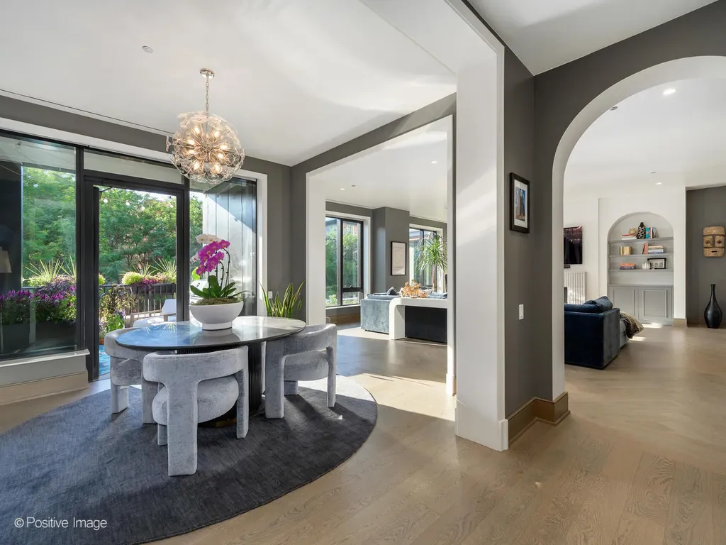 21 North May Street Chicago IL 60607
