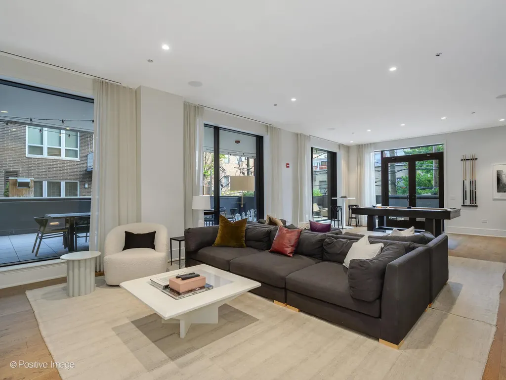 21 North May Street Chicago IL 60607